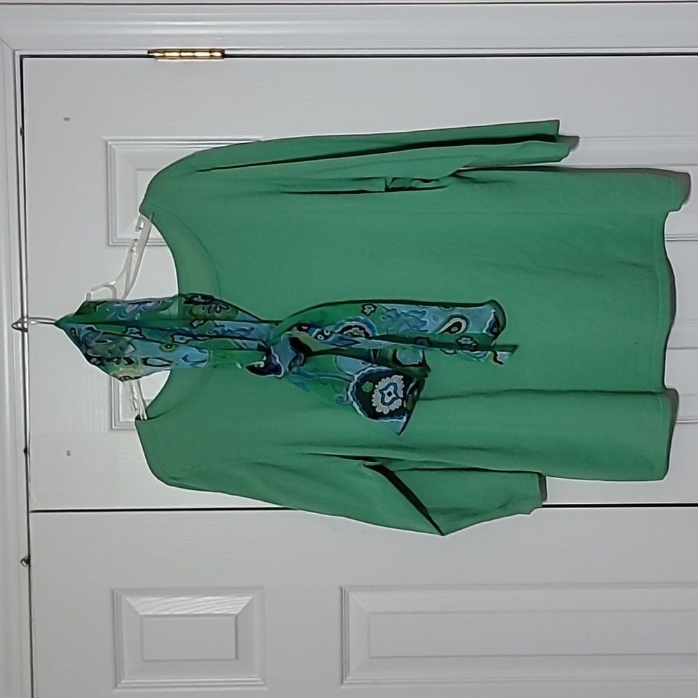 Women’s 2X top with silk scarf and 75% silk top EUC by Statements Woman
